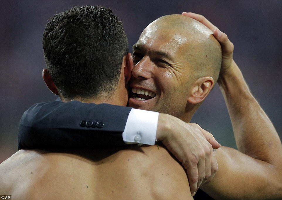 Làm thế nào để Zidane thay đổi Real trong 5 tháng? ảnh 2 Lam the nao de Zidane thay doi Real trong 5 thang? anh 2
