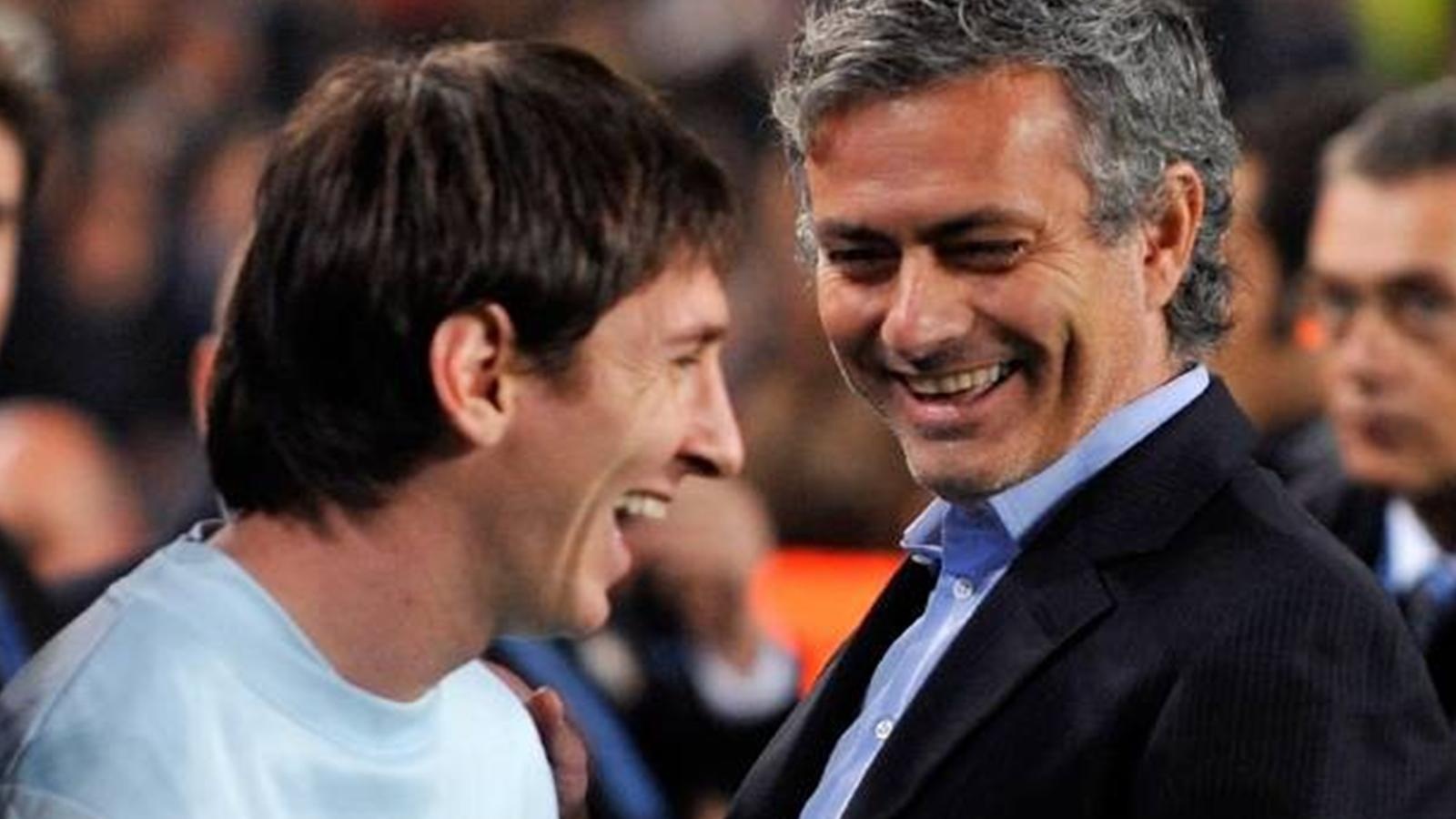 Ly do Mourinho muon Messi bang moi gia hinh anh