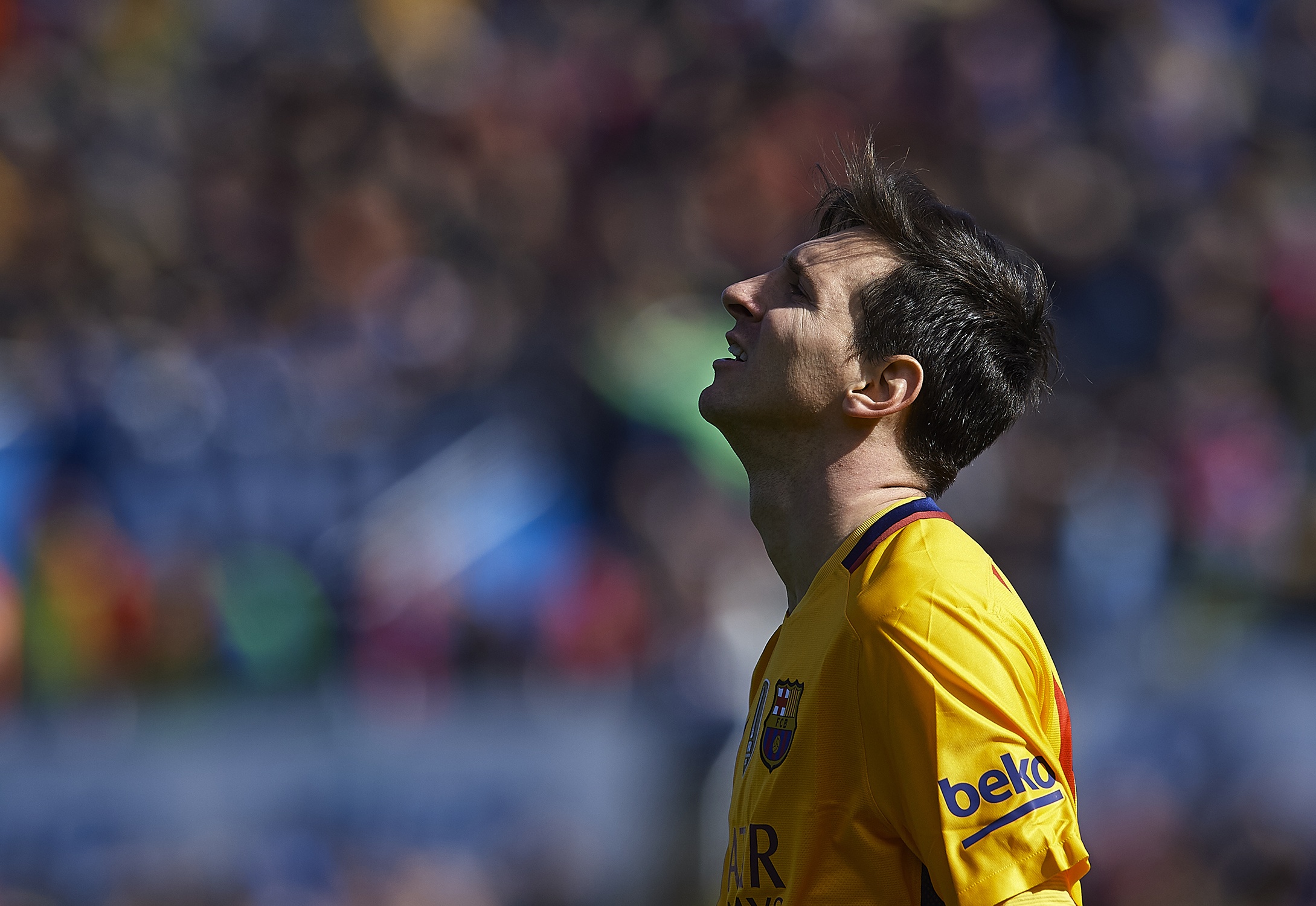 Lionel Messi, thien tai bam sinh hay cung nhu Ronaldo? hinh anh