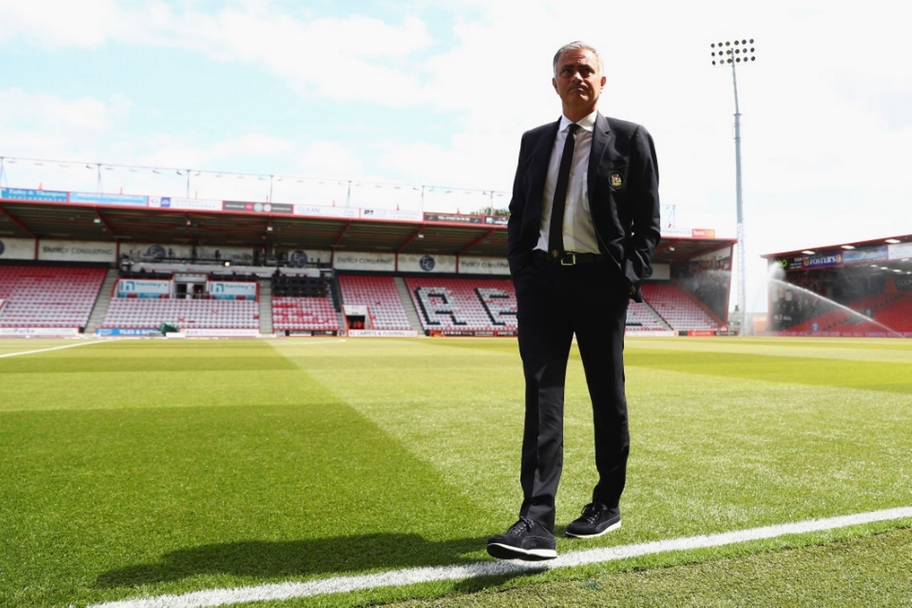 Mourinho cùng MU trở lại đe dọa thế giới ảnh 1 Mourinho cung MU tro lai de doa the gioi anh 1