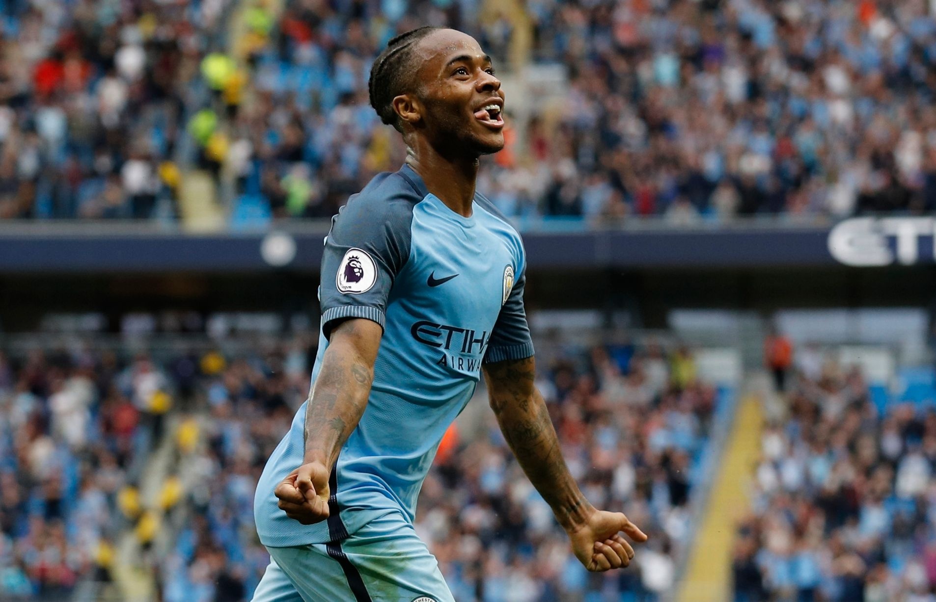 Pep da bien Sterling thanh Messi nhu the nao? hinh anh