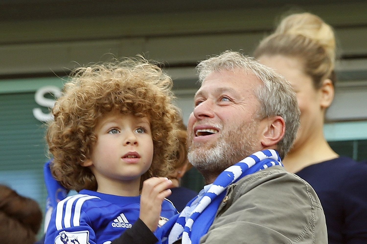 Abramovich dang hoc cach yeu lai Chelsea tu dau hinh anh