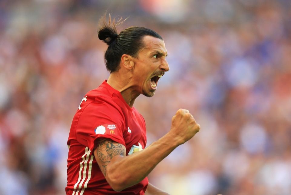 Roi mot ngay, Ibrahimovic se dan dat MU hinh anh