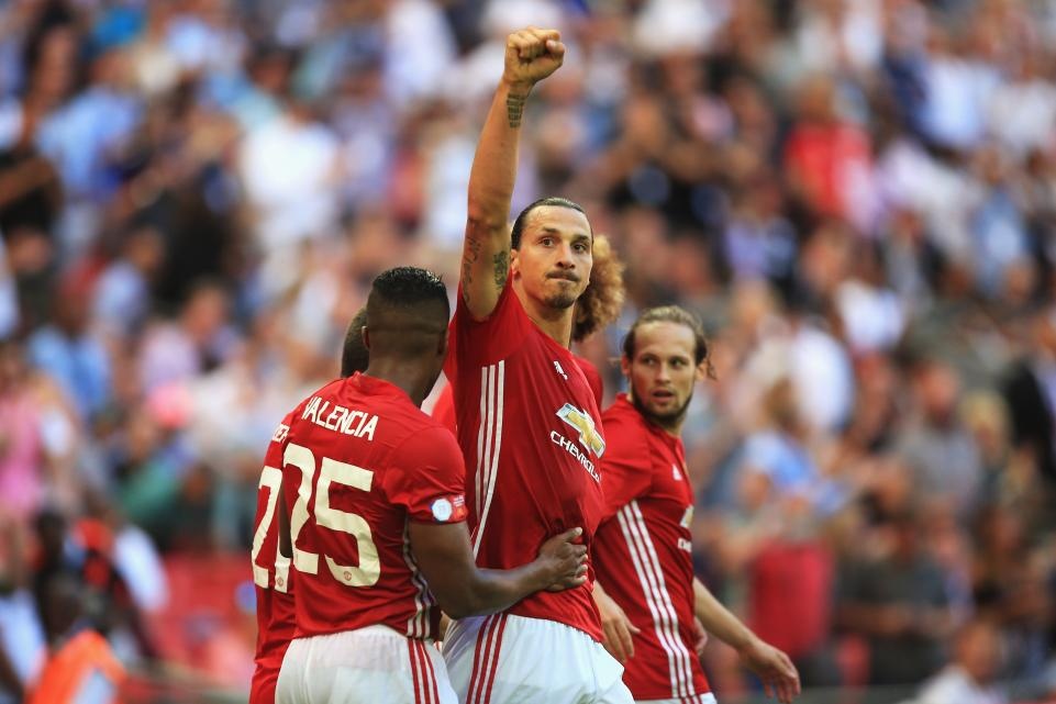 Ibrahimovic se ke nhiem Mourinho anh 3