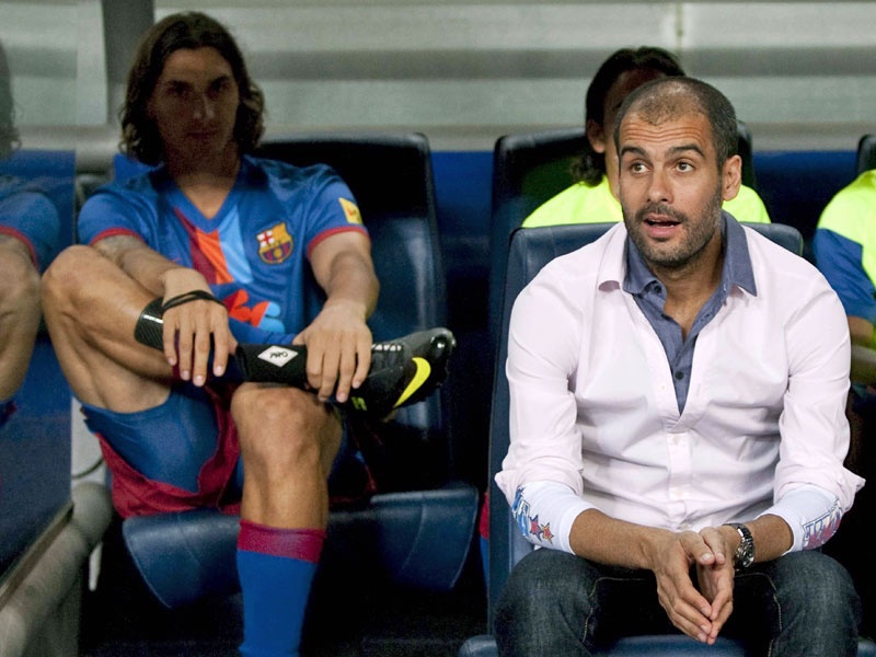 Pep so hai khi phai doi mat Ibra anh 2