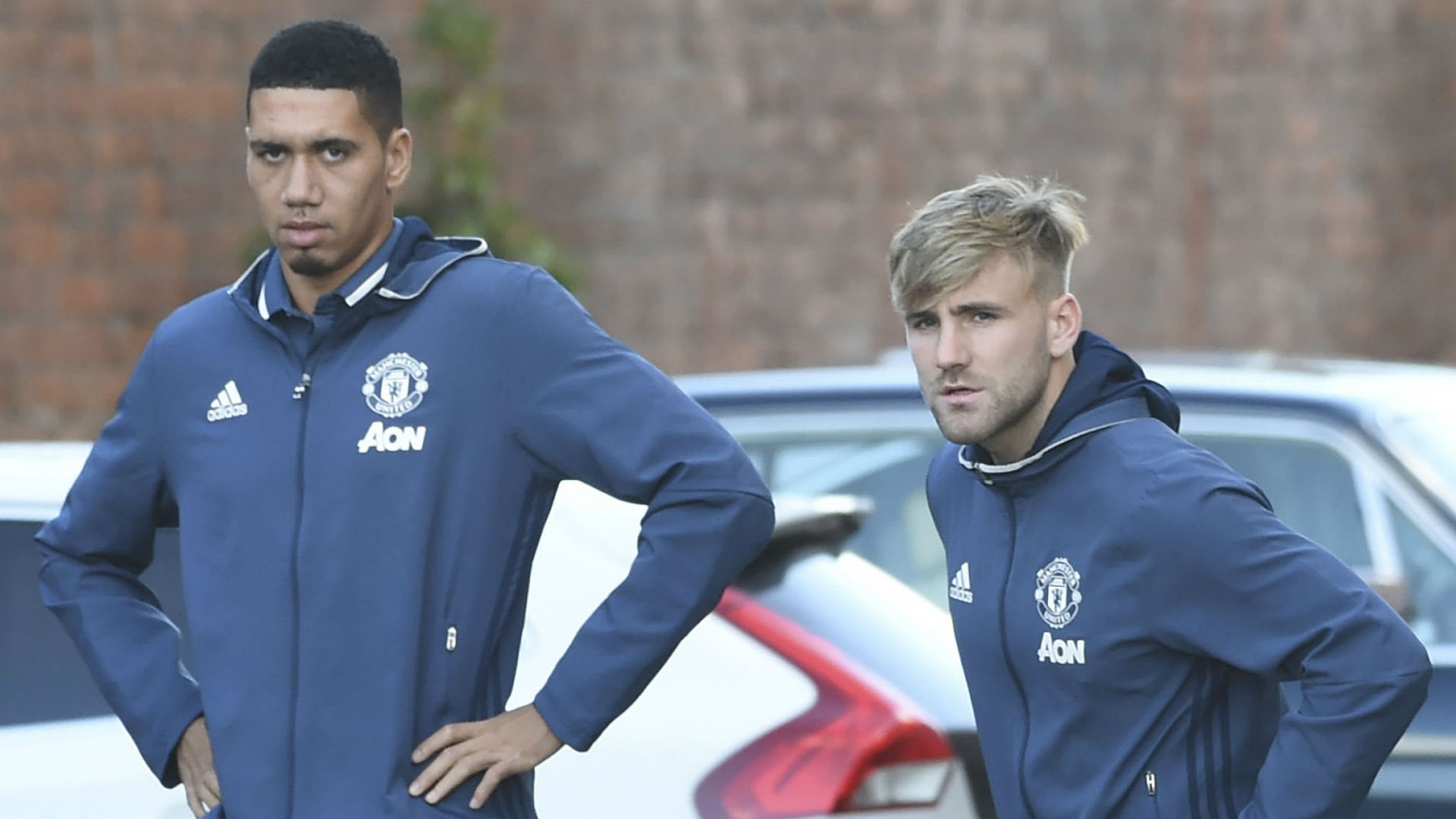 Mourinho da sai khi buoc toi Smalling anh 1