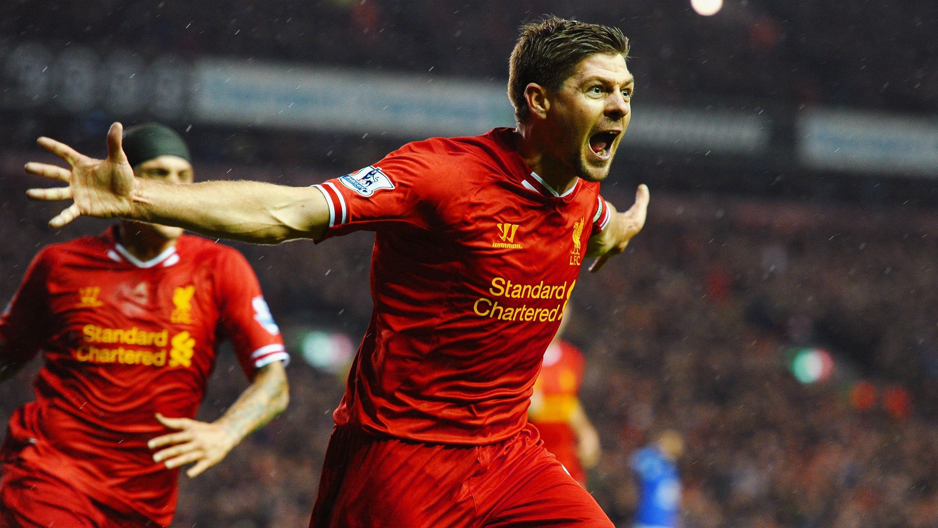 Quay lai qua khu, Steven Gerrard co chon MU hinh anh
