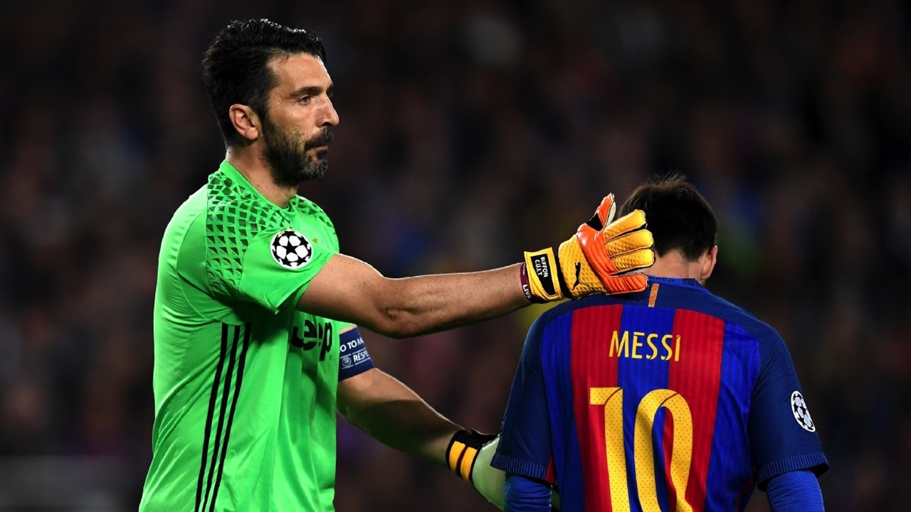 Muốn tốt nhất,  Messi cần đánh bại Buffon ảnh 1 Muon tot nhat,  Messi can danh bai Buffon anh 1