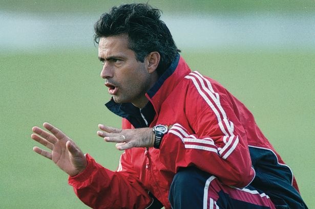 Bao gio cho den ngay xua, Jose Mourinho? hinh anh