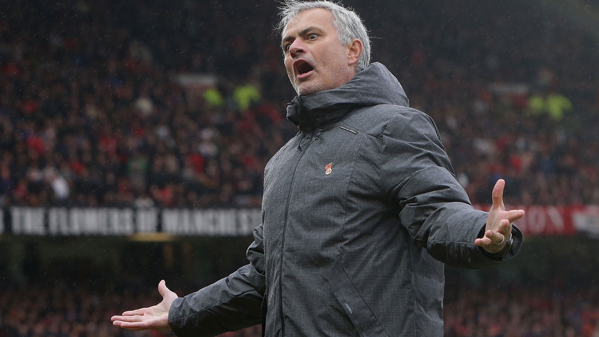 Tai sao Jose Mourinho muon thao chay khoi MU? hinh anh