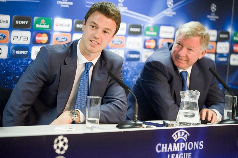 Jonny Evans va giac mo quay lai MU anh 1