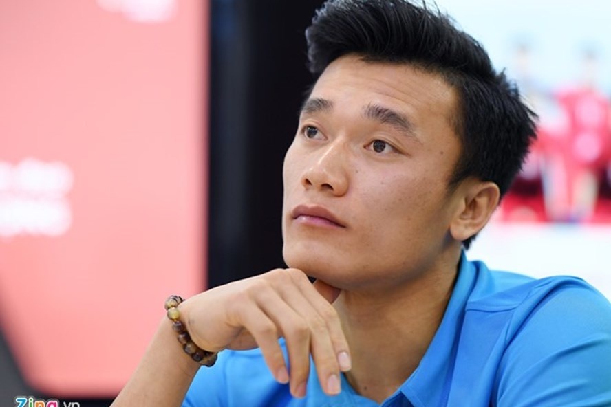 Tu vu Bui Tien Dung den ban quyen hinh anh cua cac ngoi sao the gioi hinh anh