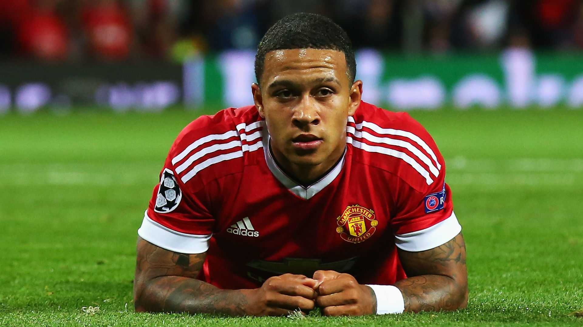 Lam the nao Memphis Depay lai hoi sinh anh 1