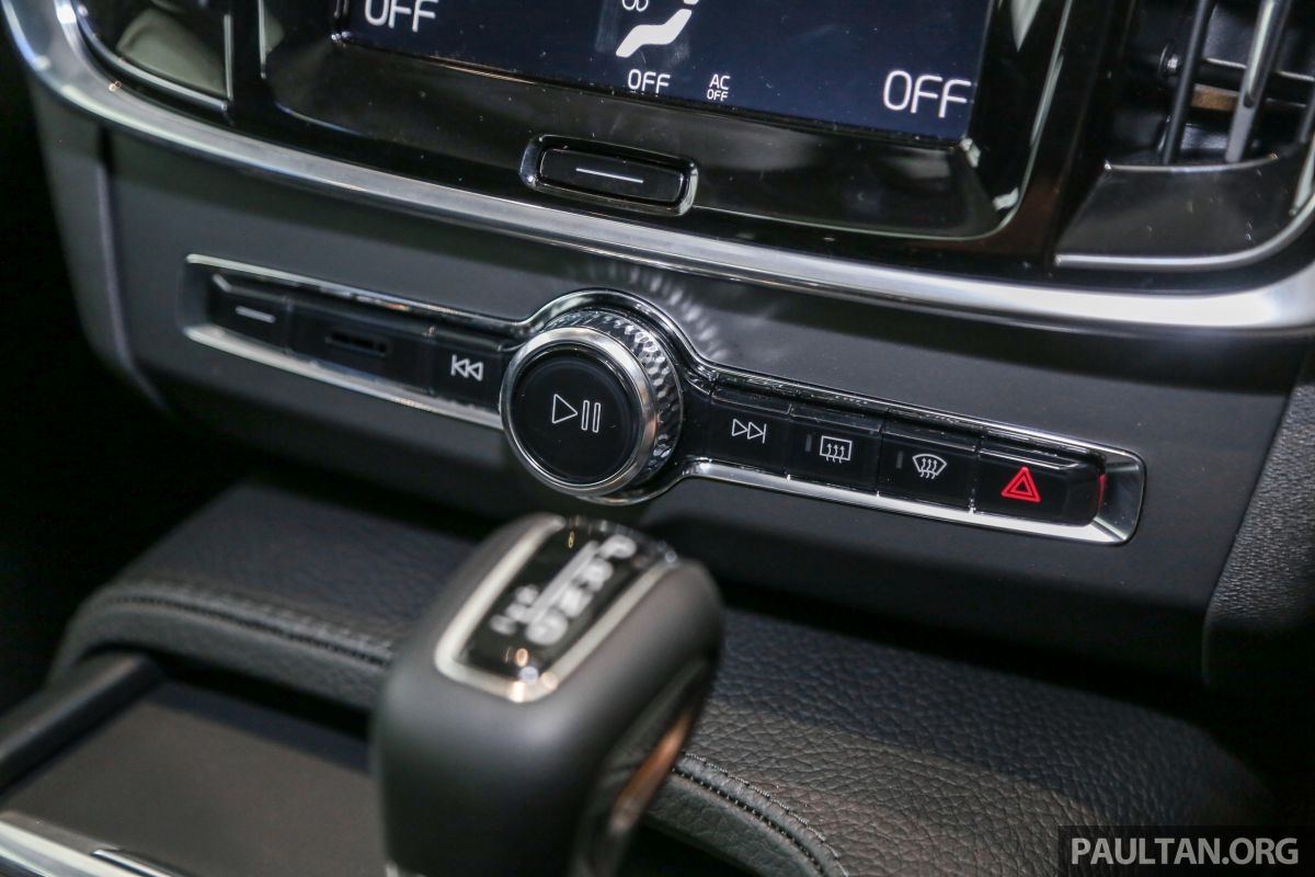 Volvo S90 T5 Momentum ra mat tai Malaysia anh 12