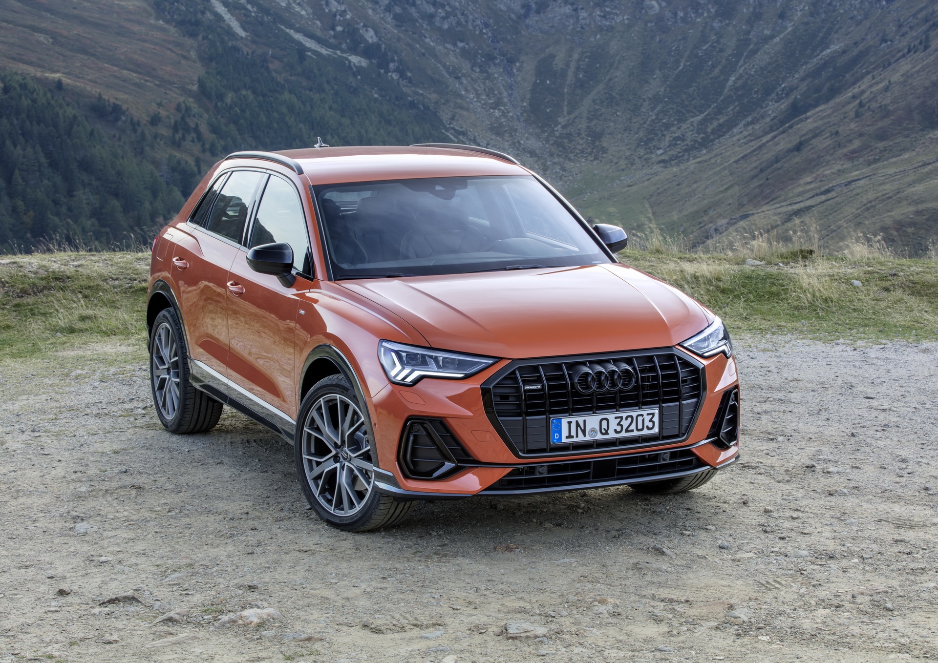 Audi Q3 2019 se duoc ban tai chau Au voi 7 cau hinh hinh anh