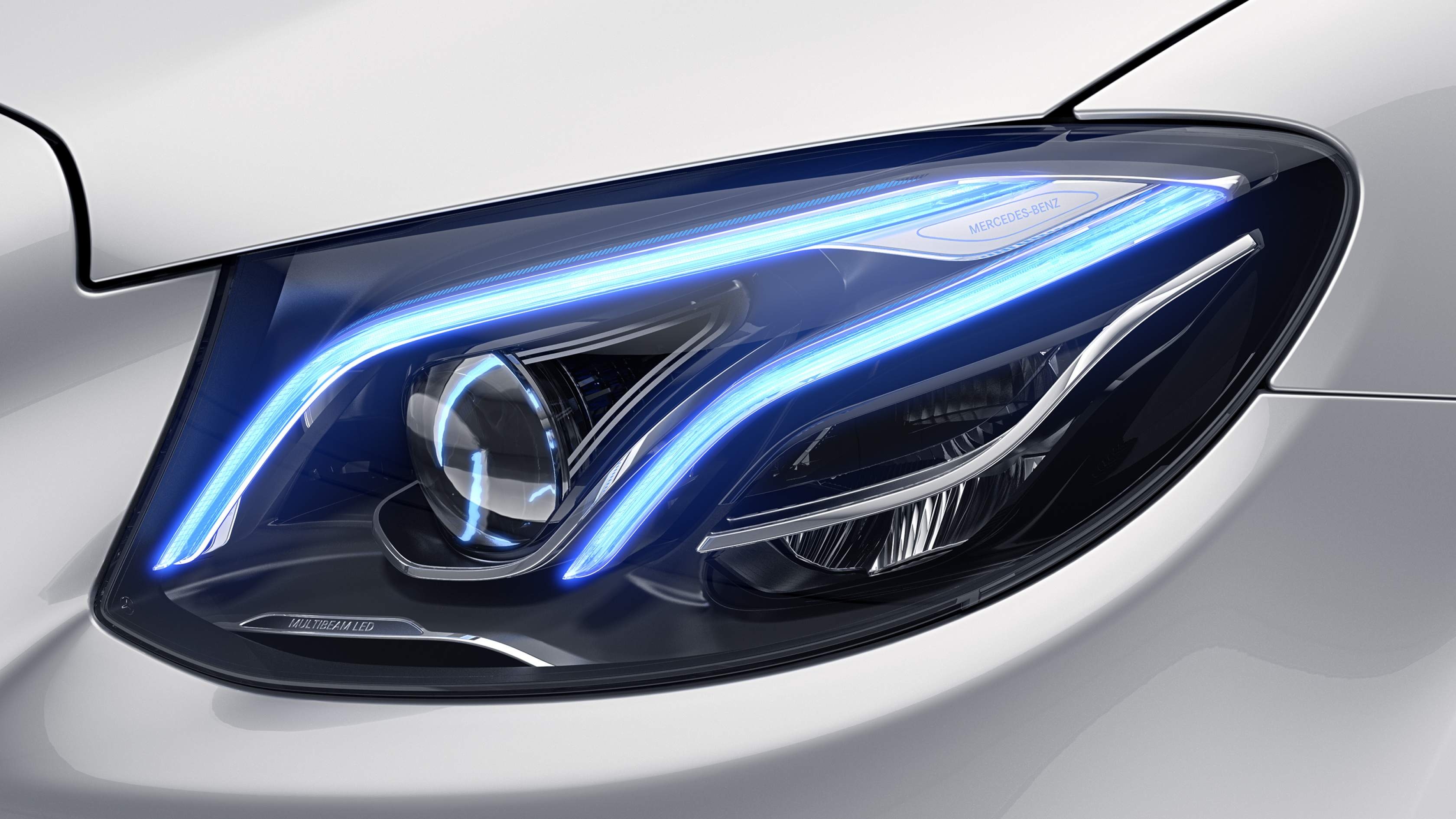 Mercedes-Benz E350 2019 manh 300 ma luc anh 3