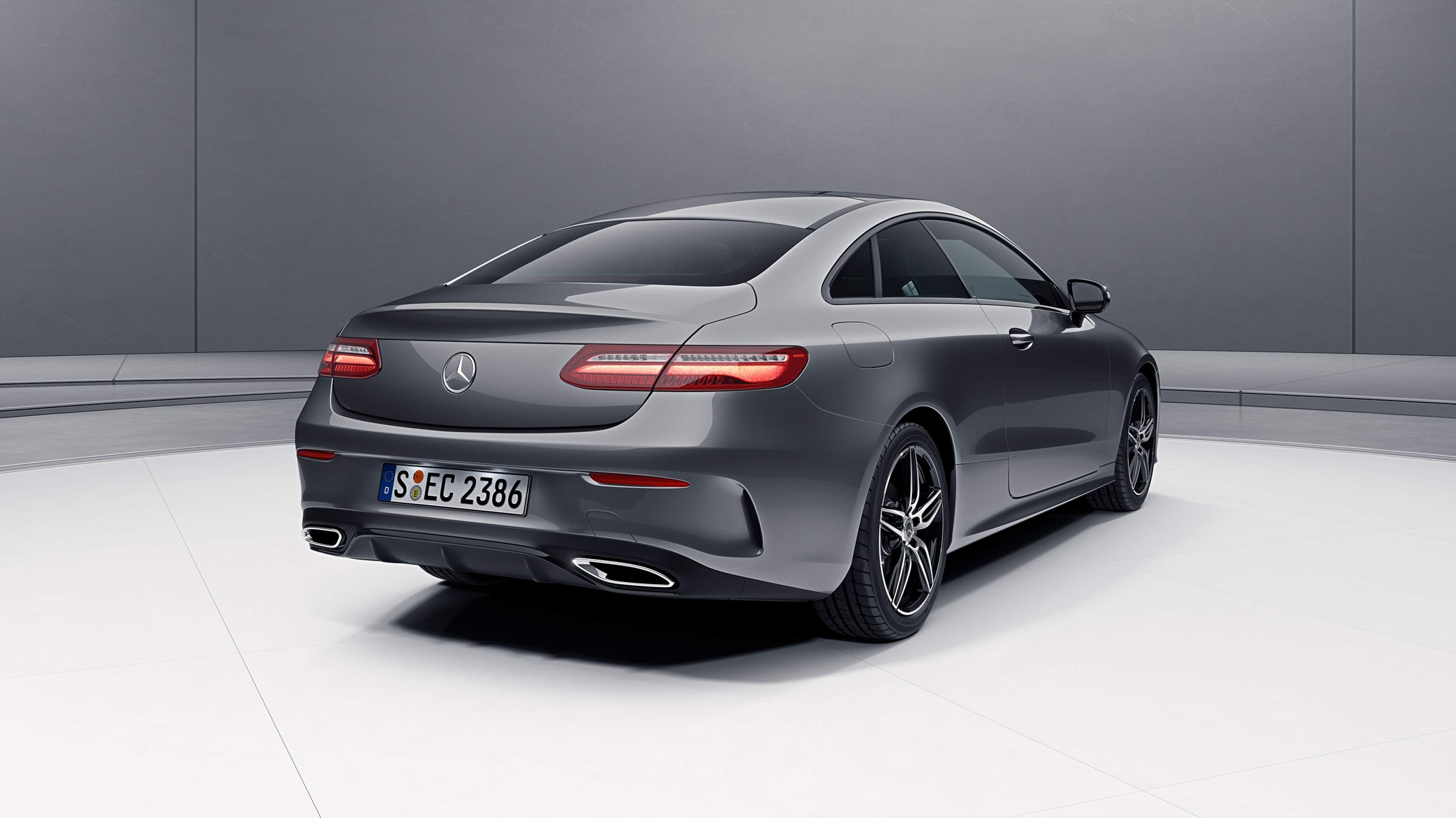 Mercedes-Benz E350 2019 manh 300 ma luc anh 6