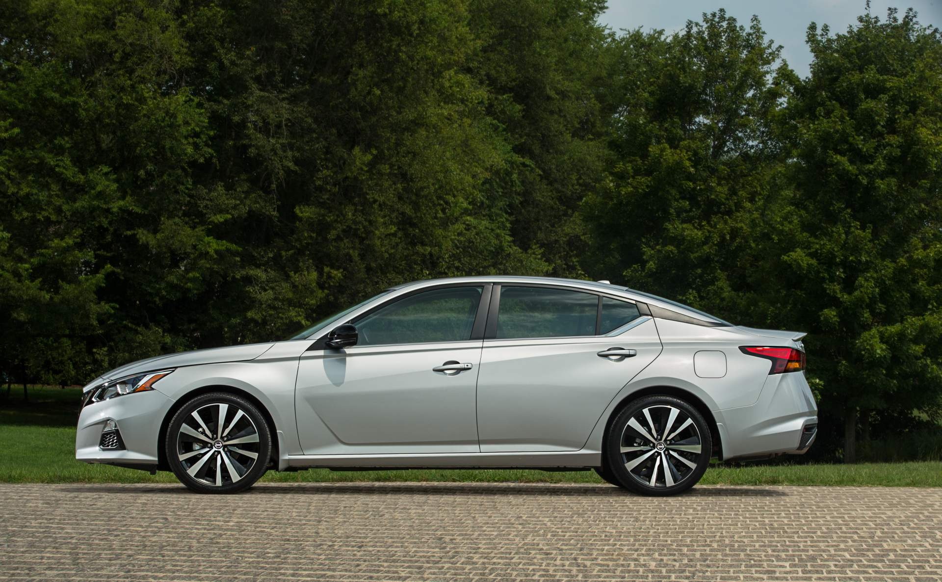 Nissan Altima 2019 ra mat o Canada anh 2