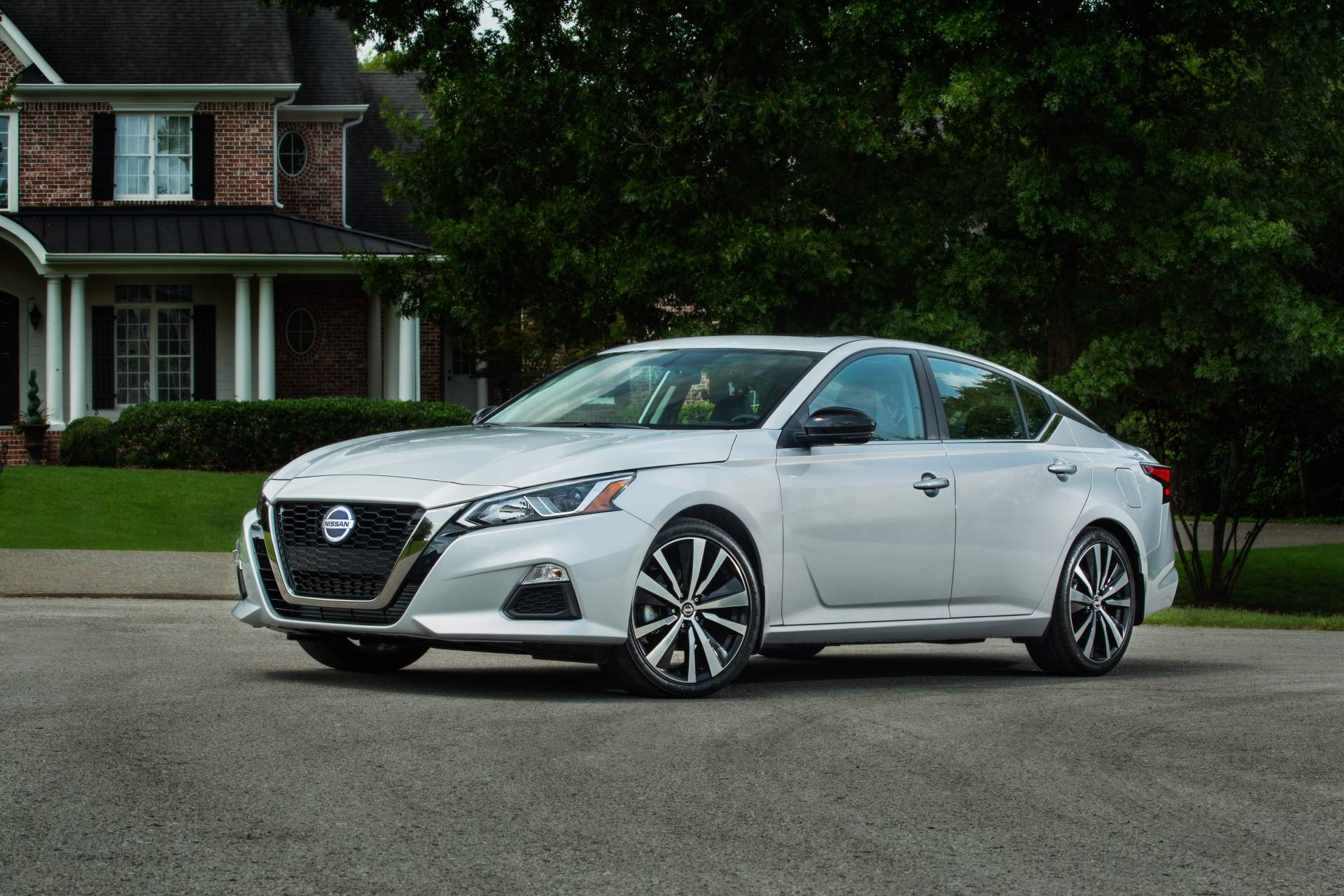 Nissan Altima 2019 ra mat o Canada anh 1