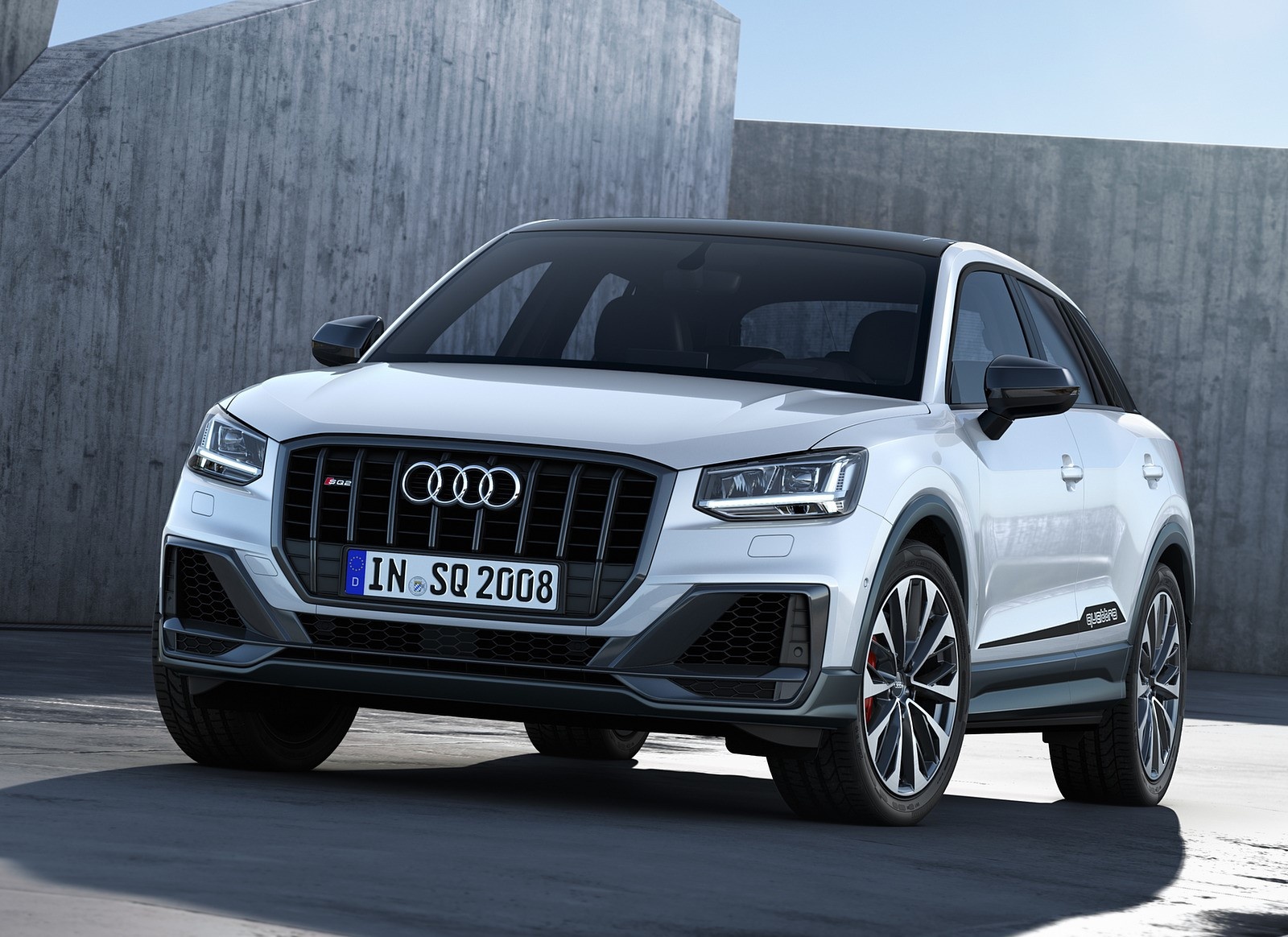 Audi SQ2 2019 - SUV hieu suat cao manh 300 ma luc hinh anh