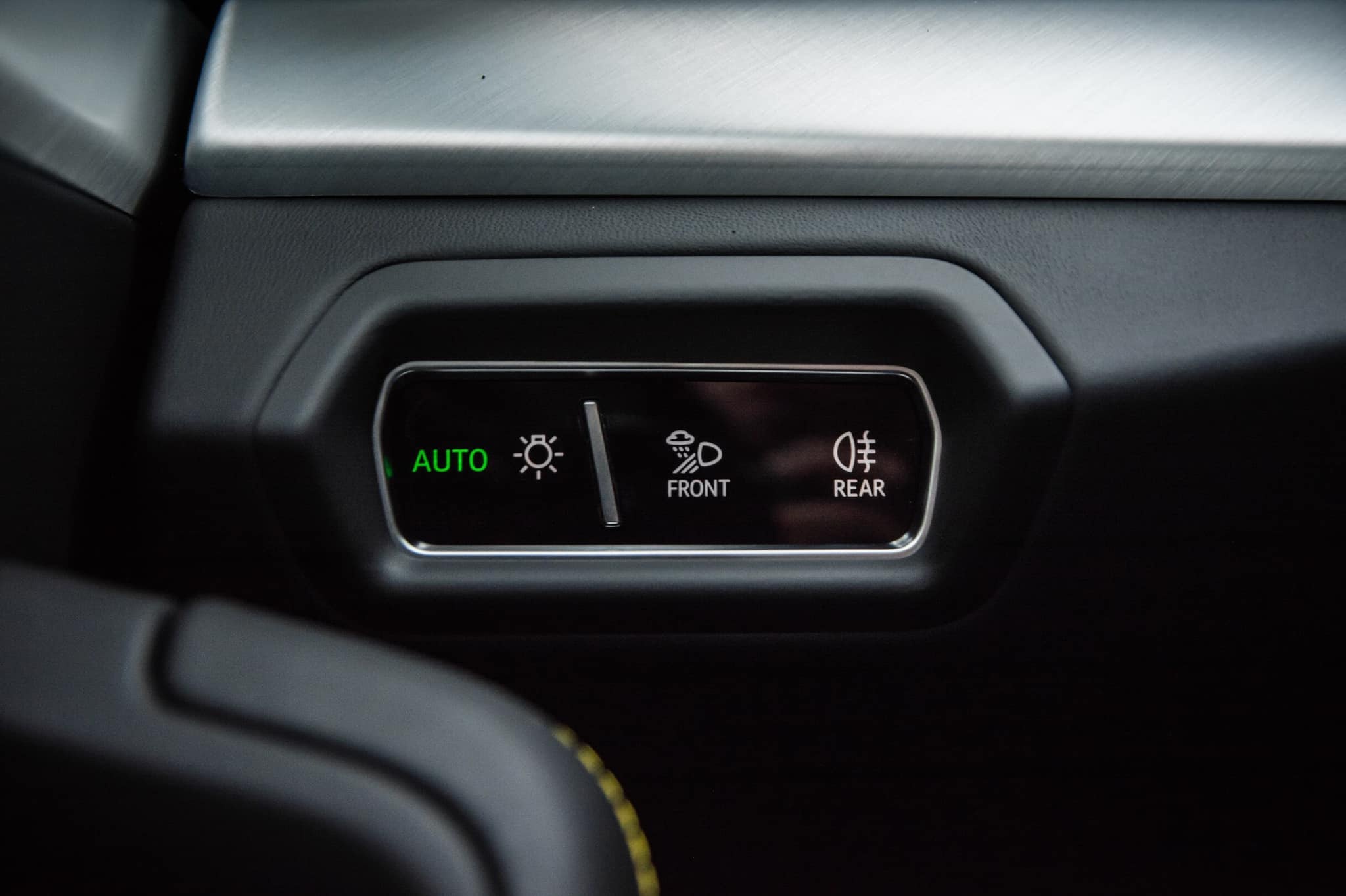 Lamborghini Urus thu 3 ve Viet Nam anh 7