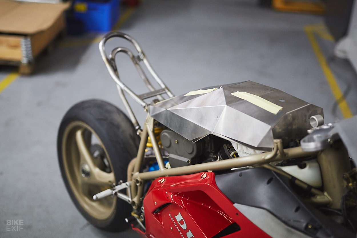 Ducati do theo phong cach giay Air Jordan anh 6