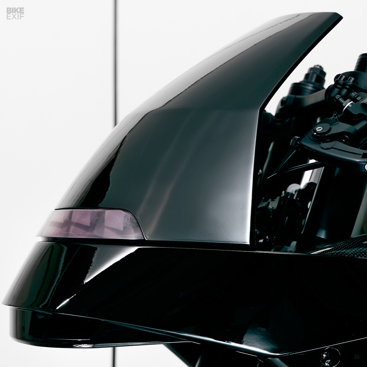 Ducati do theo phong cach giay Air Jordan anh 5