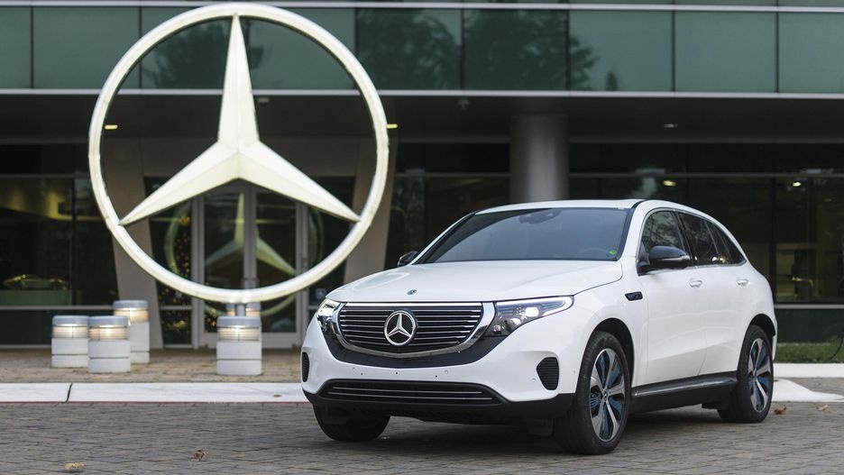 Mercedes-Benz EQC 2020 ra mắt ảnh 1 Mercedes-Benz EQC 2020 ra mat anh 1