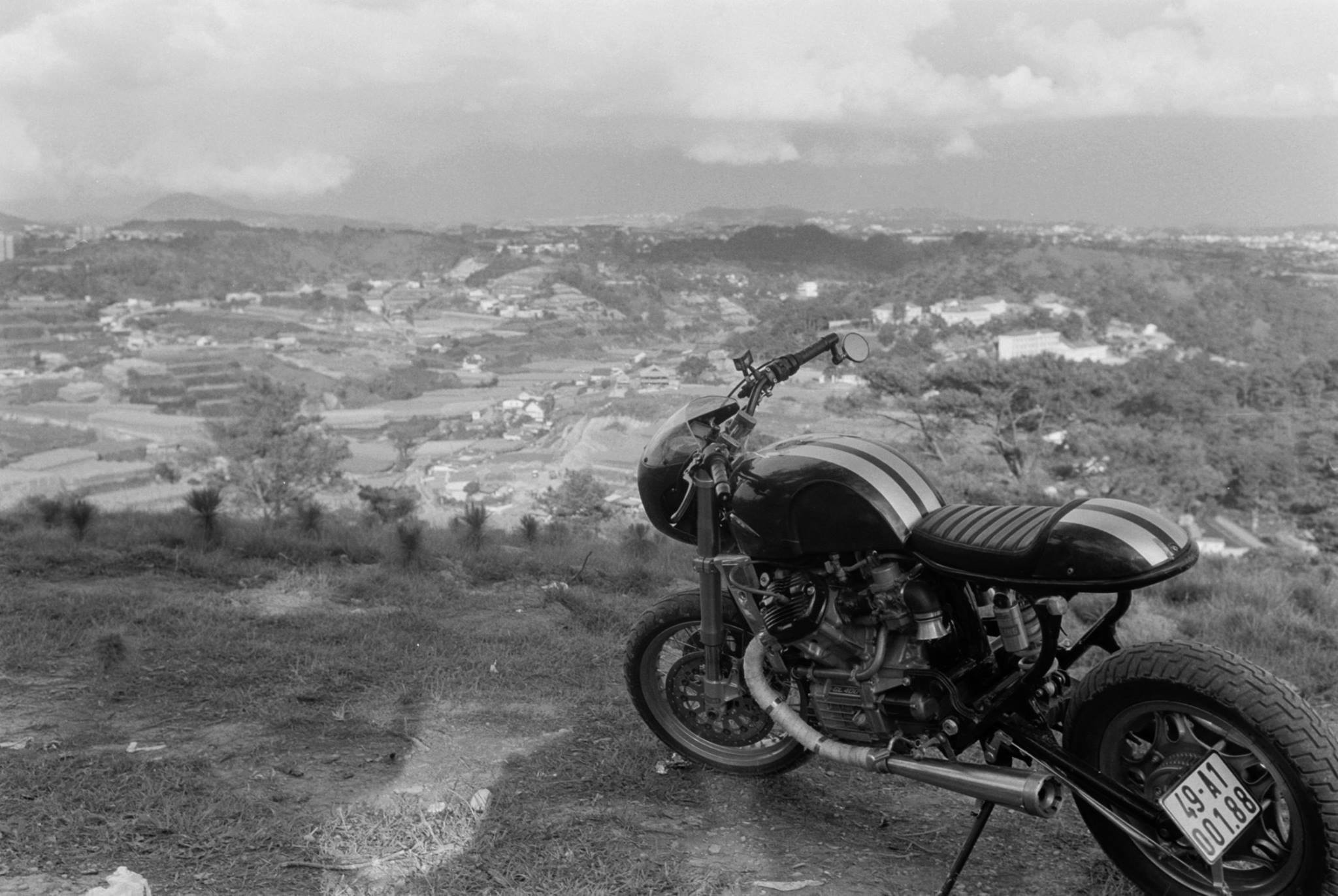 Bo suu tap xe co cua Dinh Tien Dat anh 2