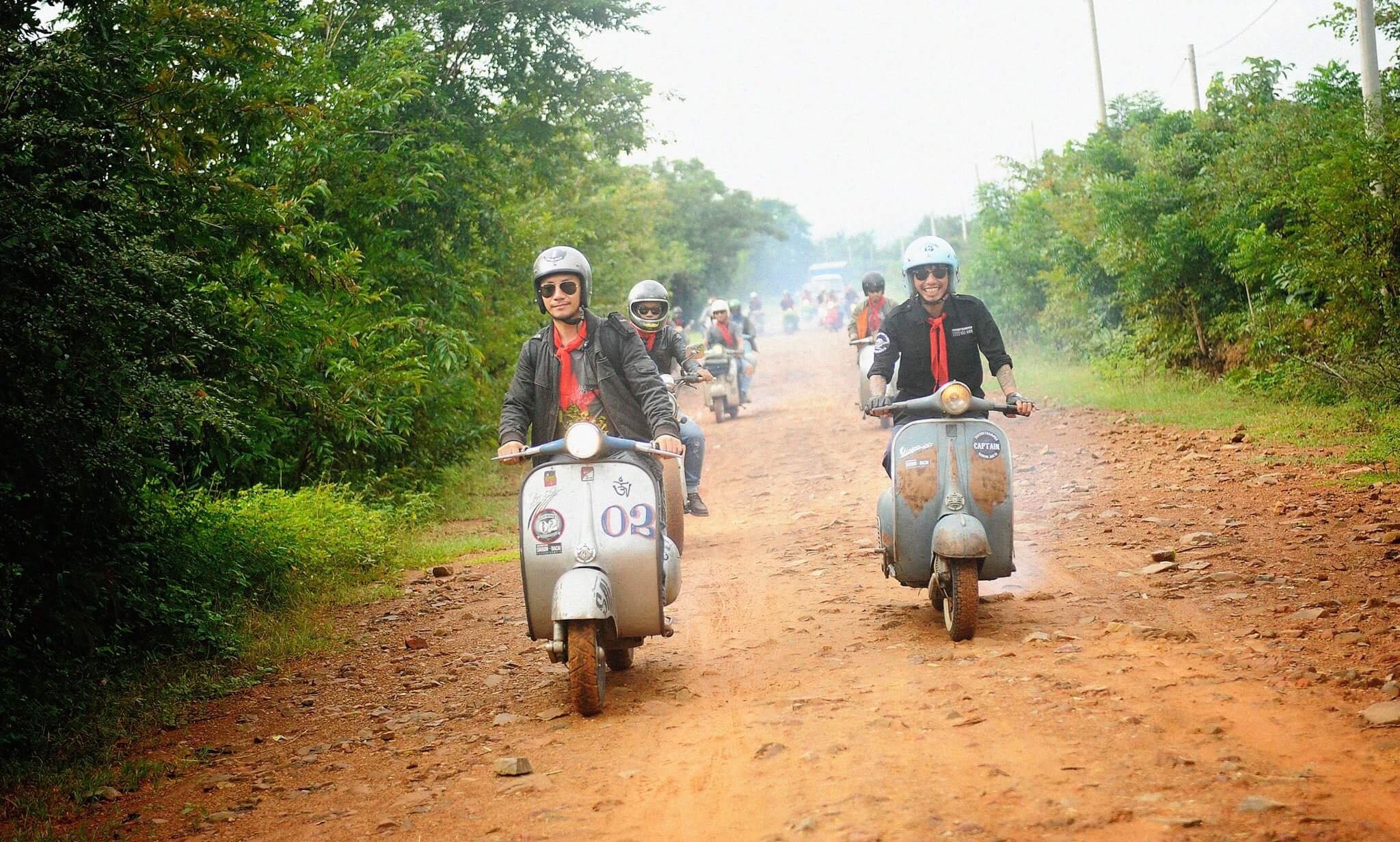 Bo suu tap xe co cua Dinh Tien Dat anh 3