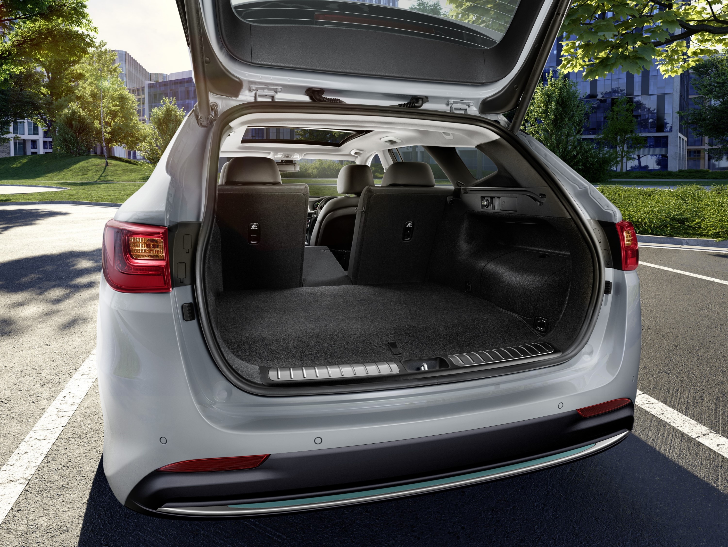 Kia Optima Sportswagon Hybrid ra mat anh 6