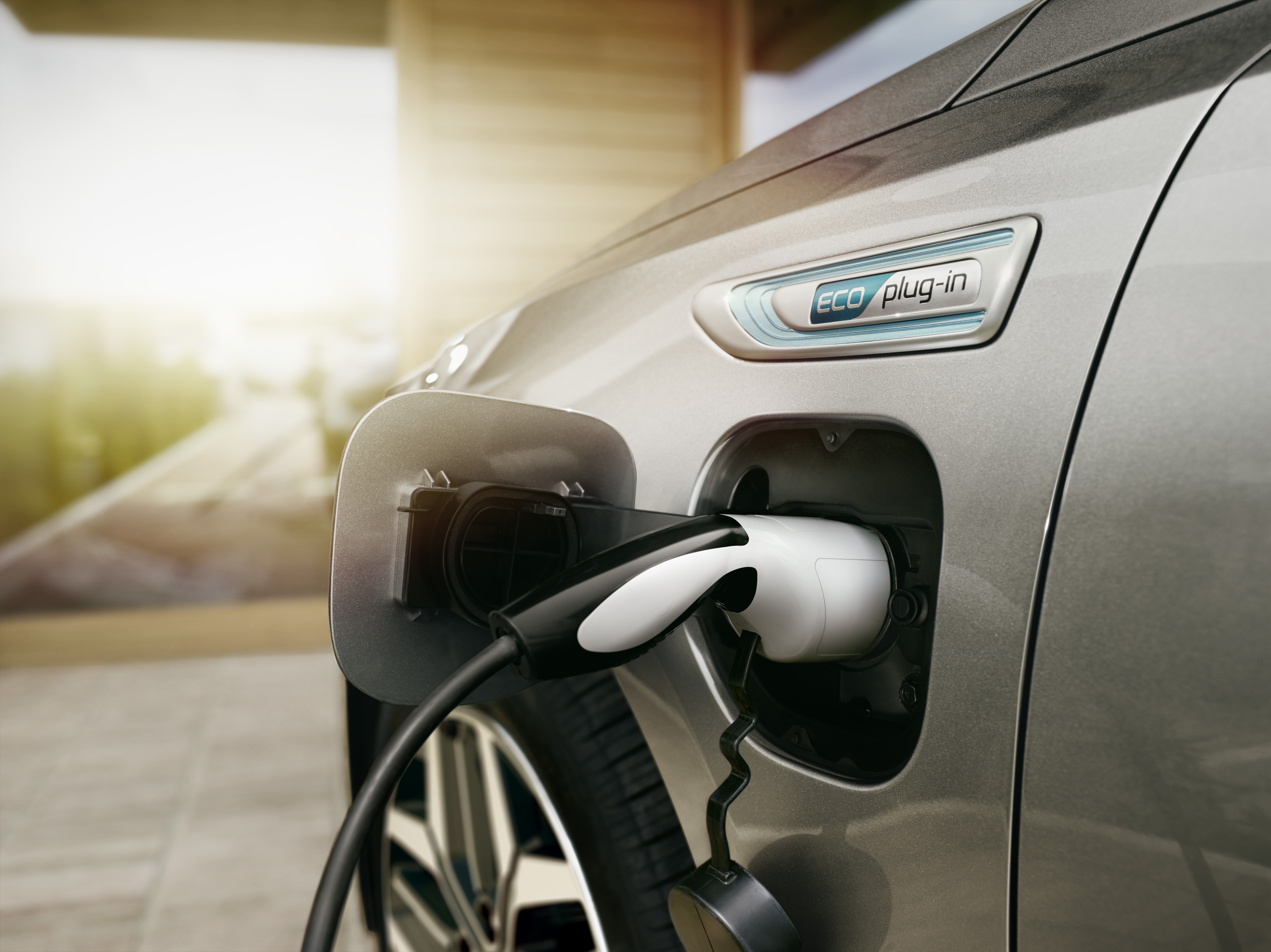 Kia Optima Sportswagon Hybrid ra mat anh 8