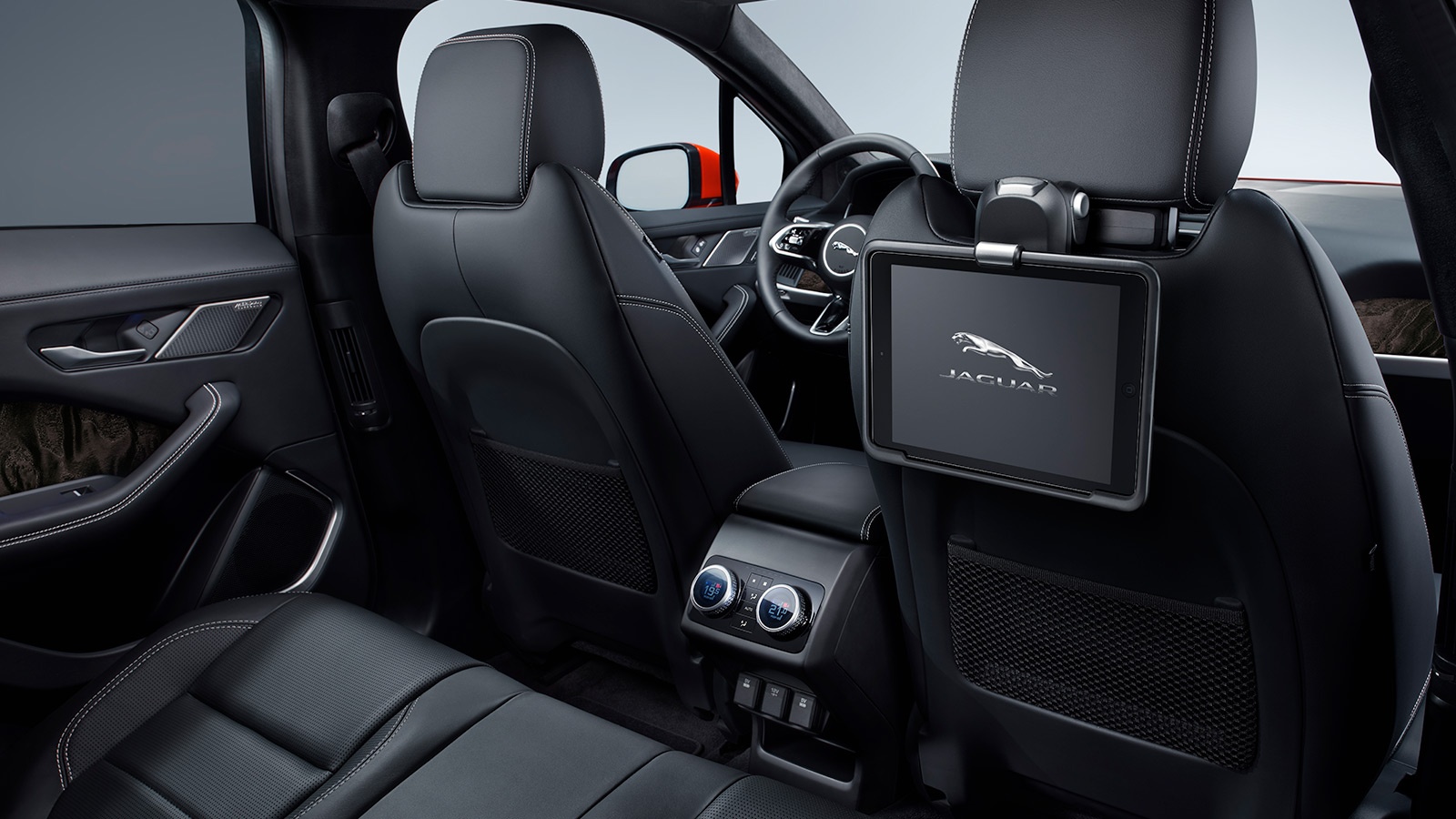 Crossover dien Jaguar I-Pace ra mat anh 4