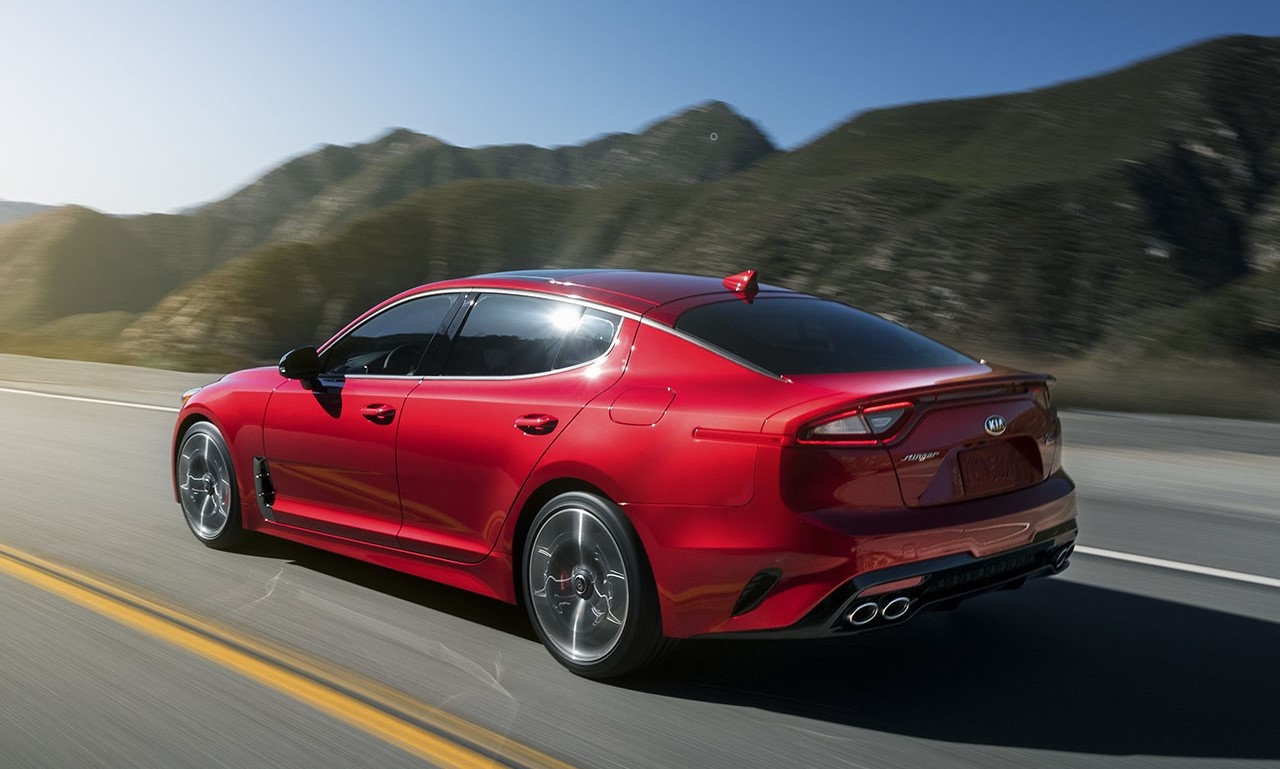 xe Kia Stinger GT anh 2