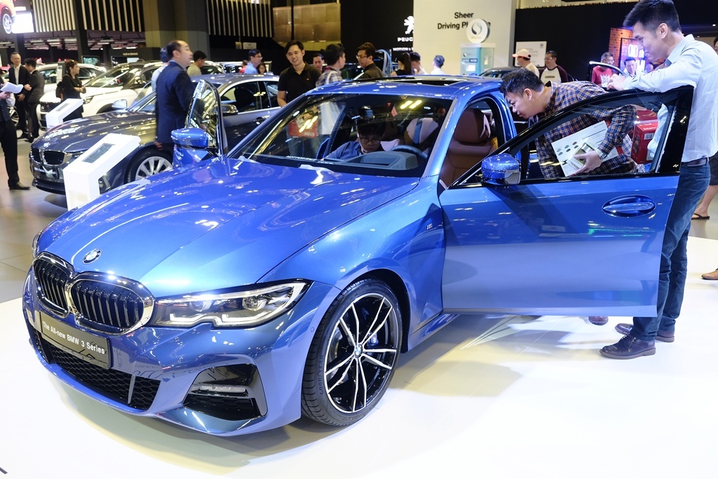 BMW 3-Series 2019 ra mat Dong Nam A, ve VN trong nam nay hinh anh