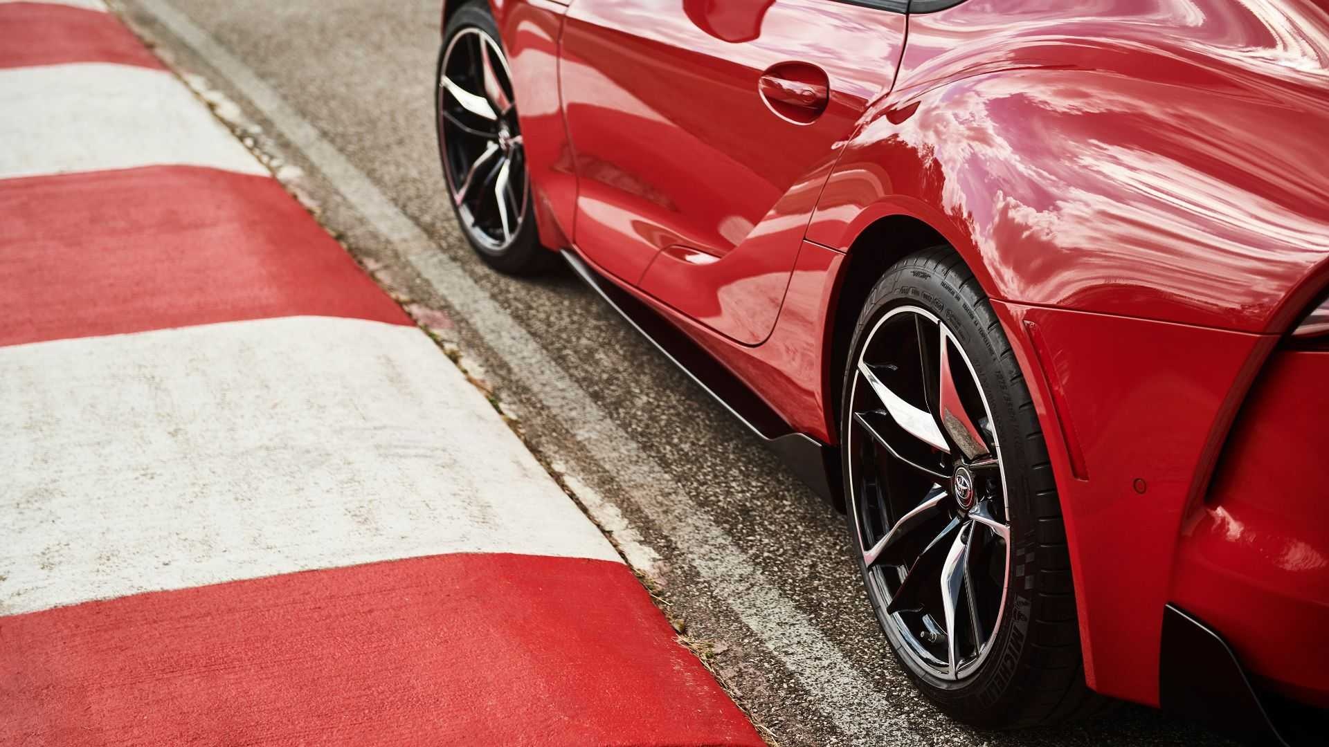 Huyen thoai Toyota Supra 2020 tai sinh anh 9