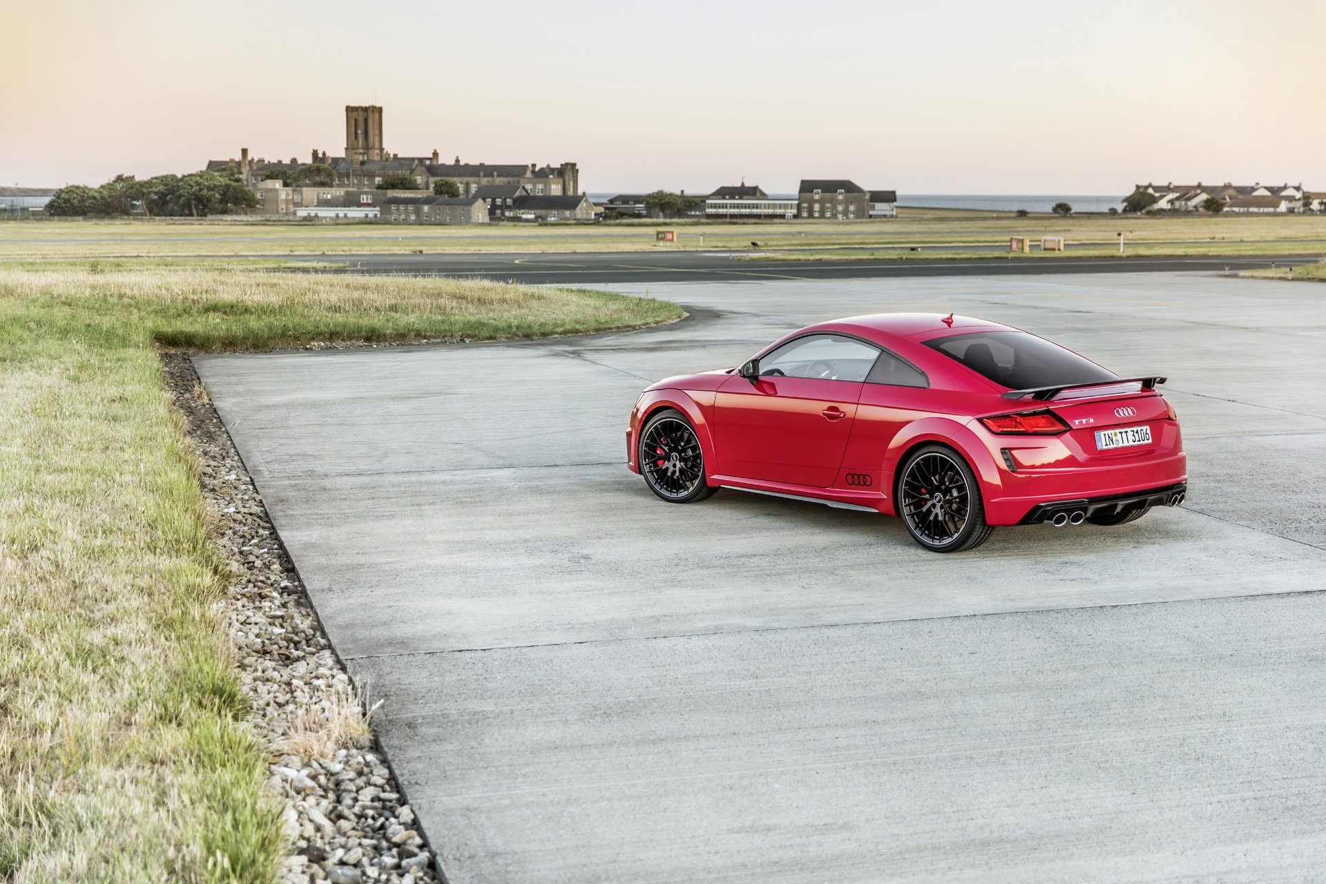 Audi TTS 2019 bản đặc biệt  ảnh 2 Audi TTS 2019 ban dac biet anh 2