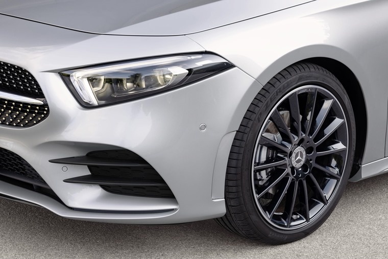 Mercedes-Benz A-Class Sedan anh 8