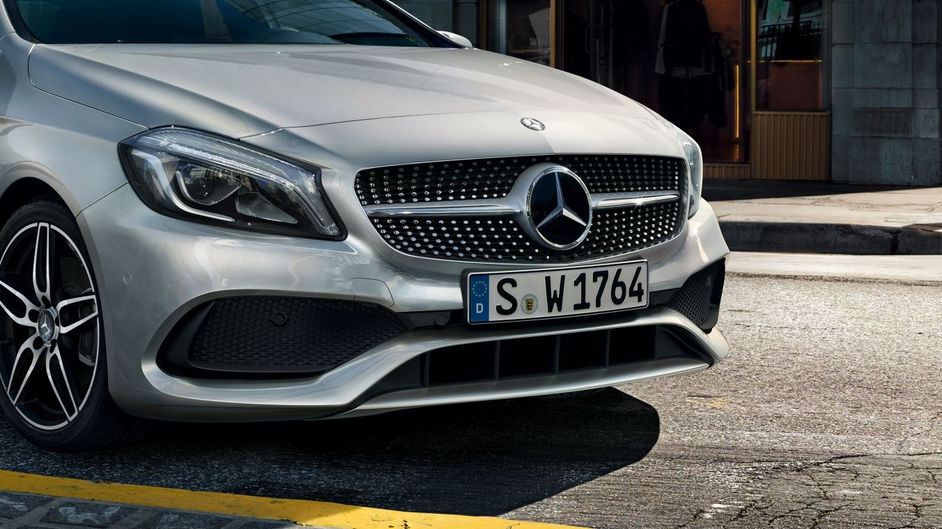 Mercedes-Benz A-Class Sedan anh 4