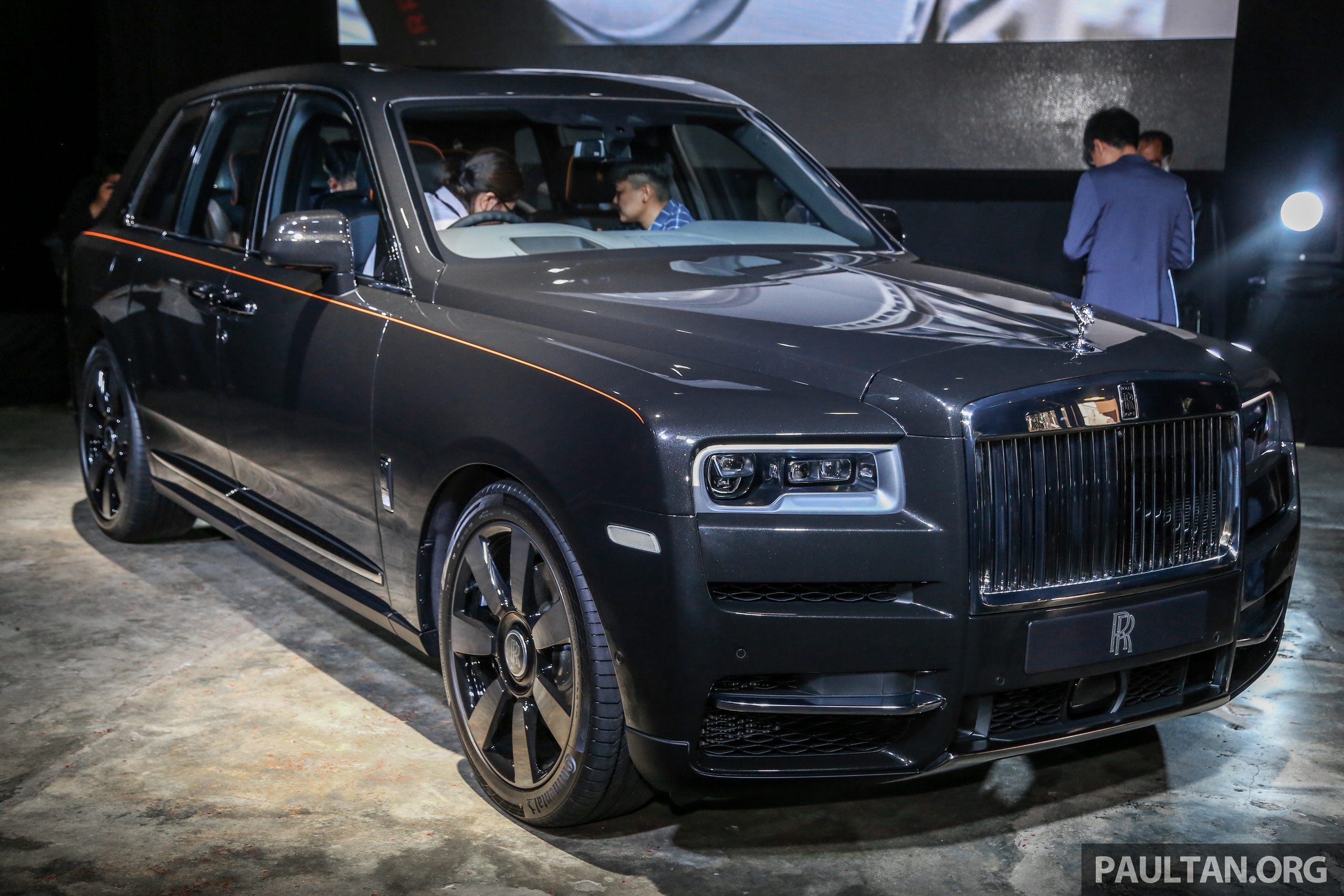 Rolls-Royce Cullinan cap ben Dong Nam A anh 1