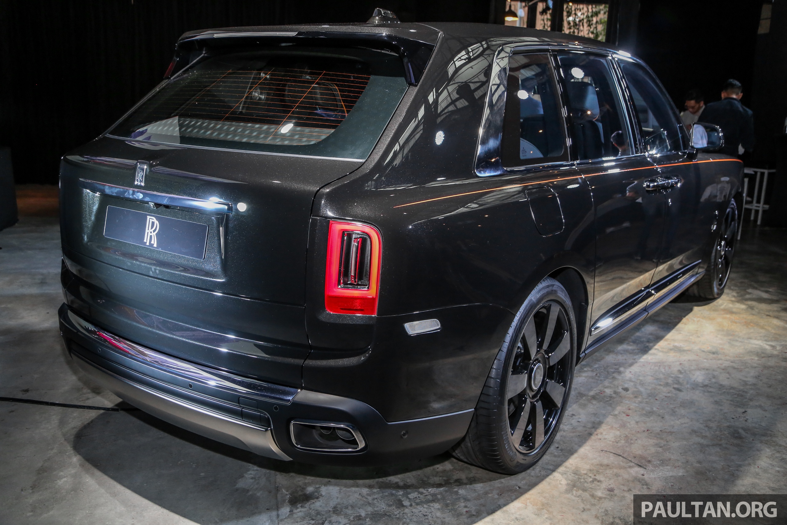 Rolls-Royce Cullinan cap ben Dong Nam A anh 3