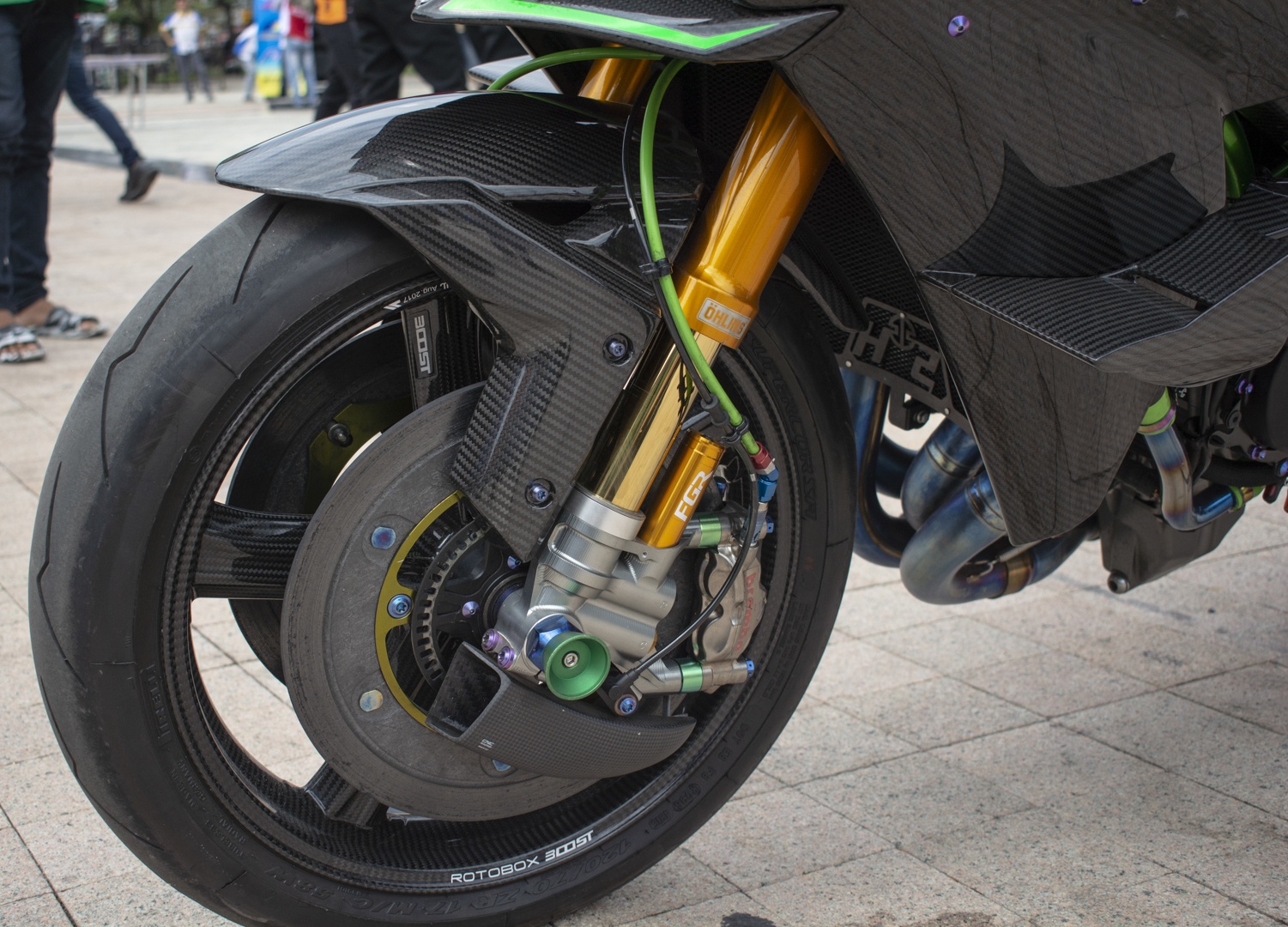 Kawasaki Ninja H2 do dan ao H2R anh 3