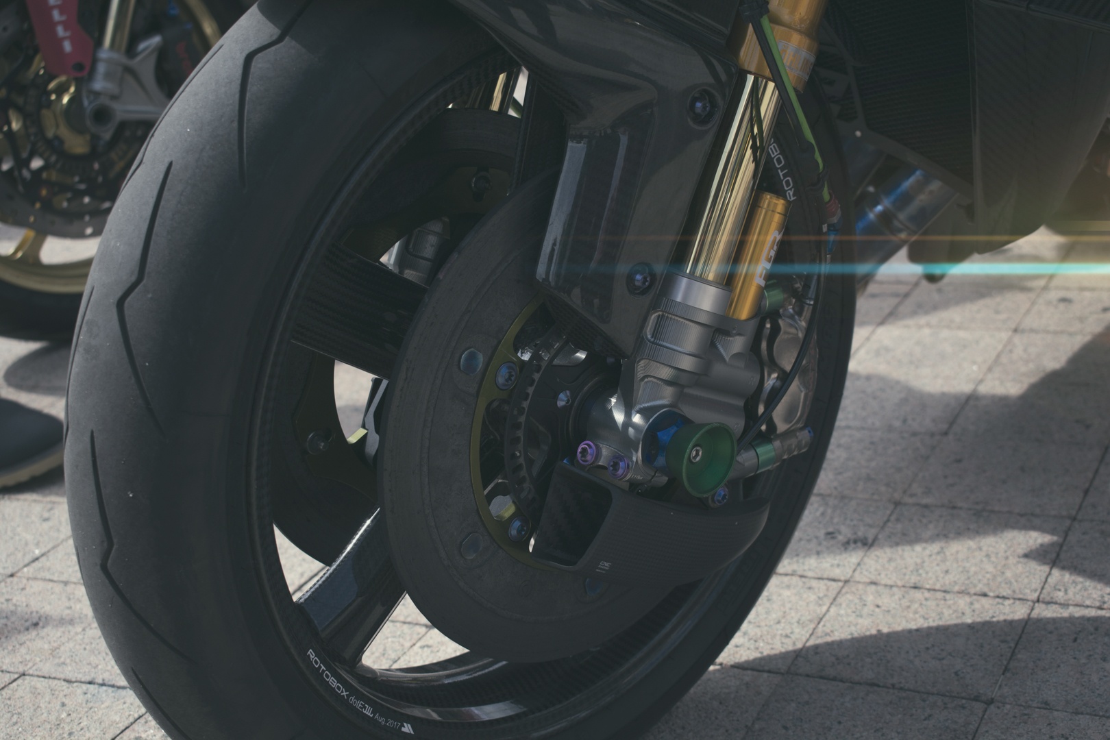 Kawasaki Ninja H2 do dan ao H2R anh 6