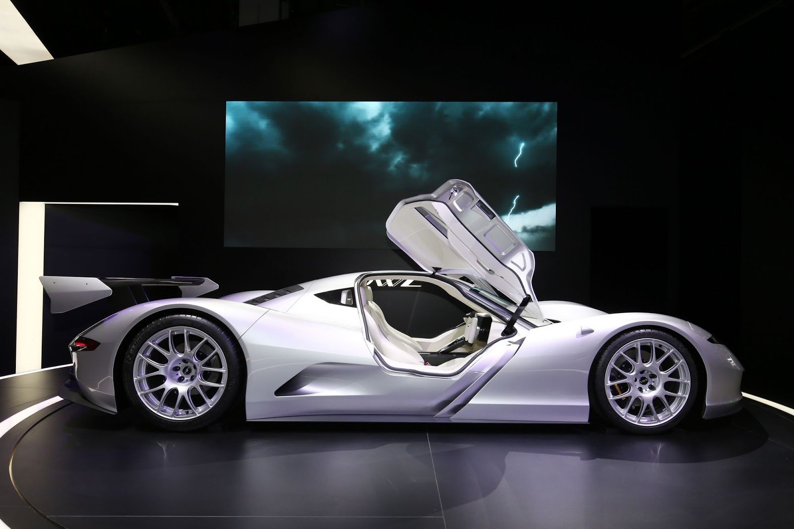 Sieu xe dien cua Nhat Aspark Owl se pha ky luc Nurburgring anh 2