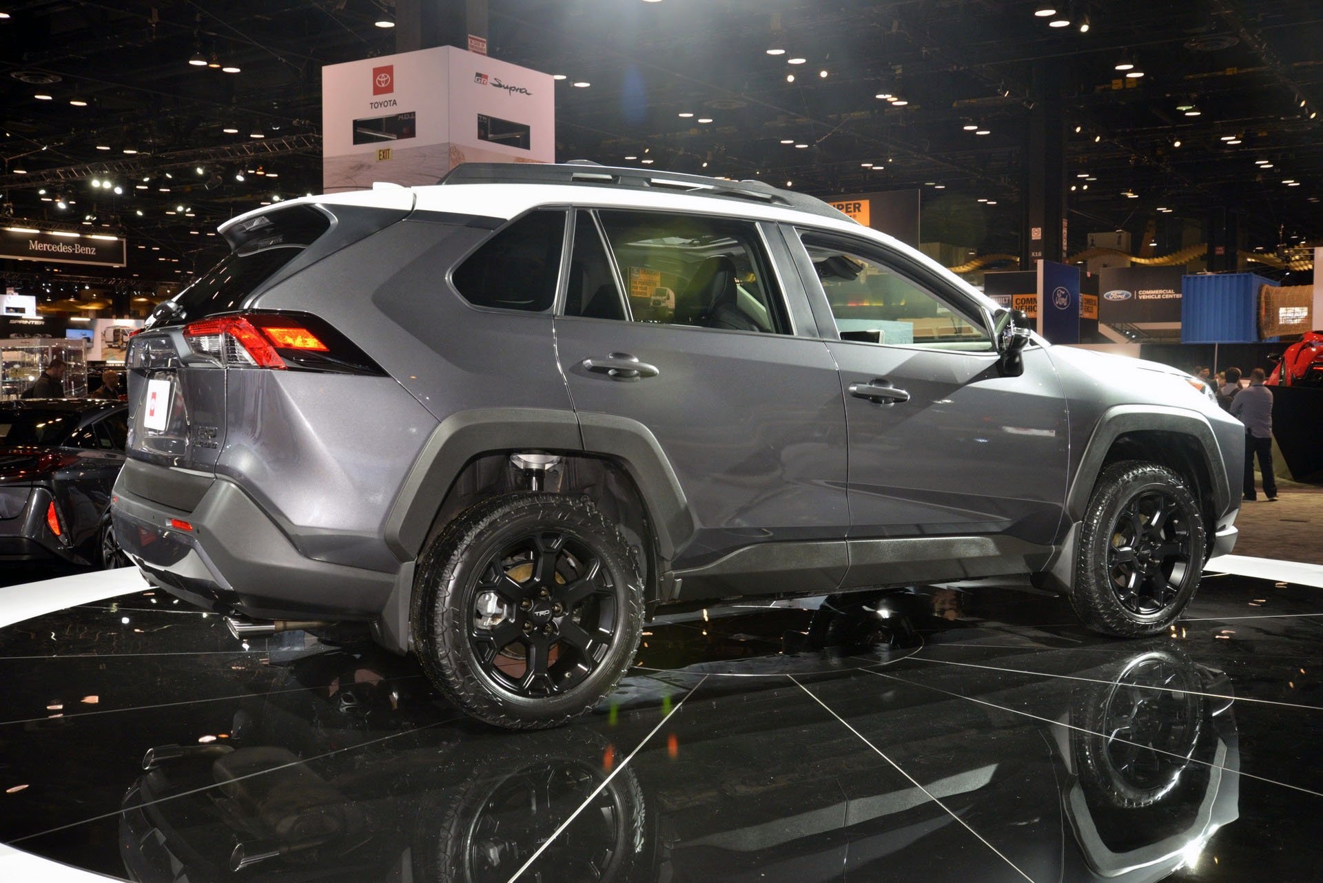 Toyota RAV4 TRD Off-Road 2020 ra mat anh 2