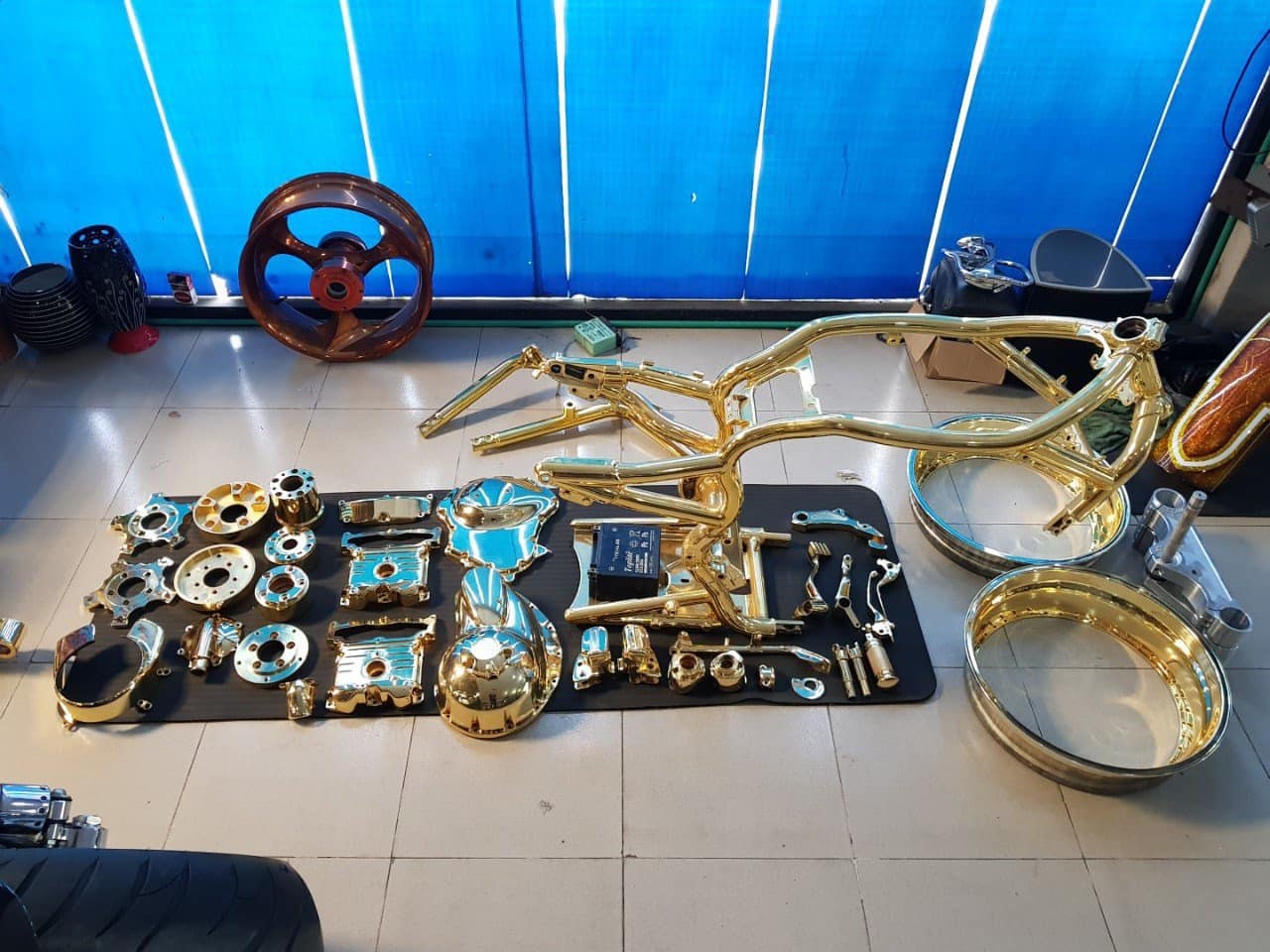 Bo doi moto ma vang hang doc tai Viet Nam anh 6