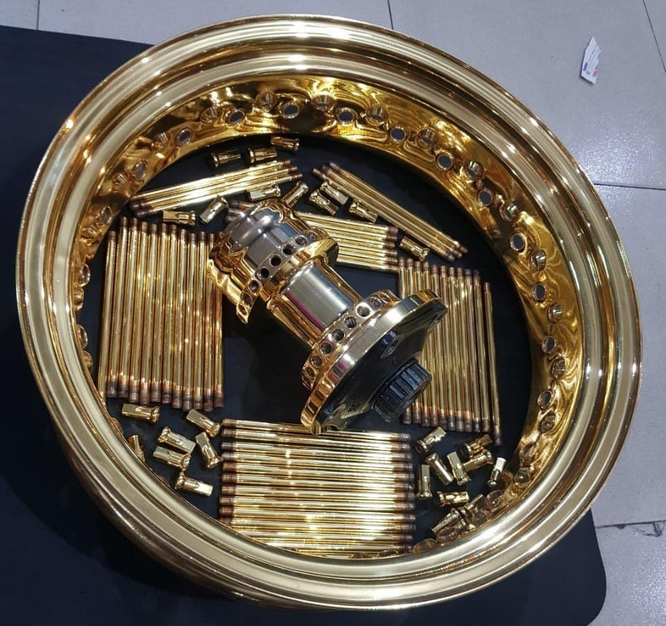 Bo doi moto ma vang hang doc tai Viet Nam anh 5