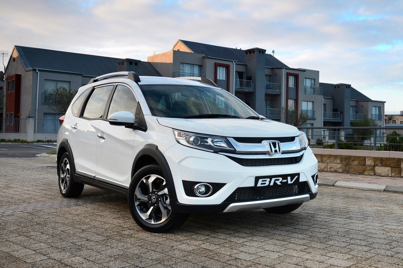 Loat oto se ve VN sau Tet anh 2