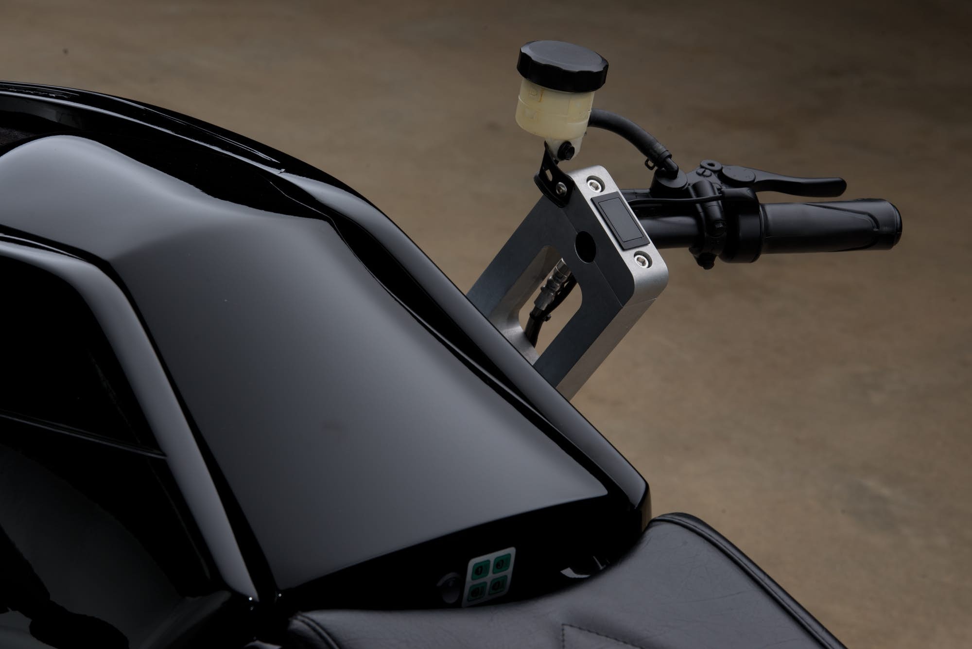 Moto dien trong phim TRON: Legacy sap ve VN anh 6