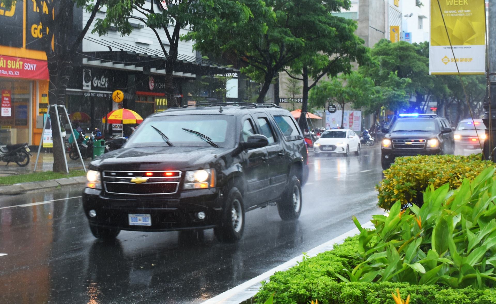 Phuong tien tung phuc vu ong Trump tai Viet Nam anh 8